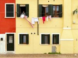 Floating Between Windows