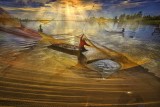 Throwing nets to catch fish 3
